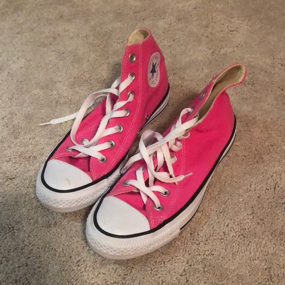 Pink high top chick taylor converse